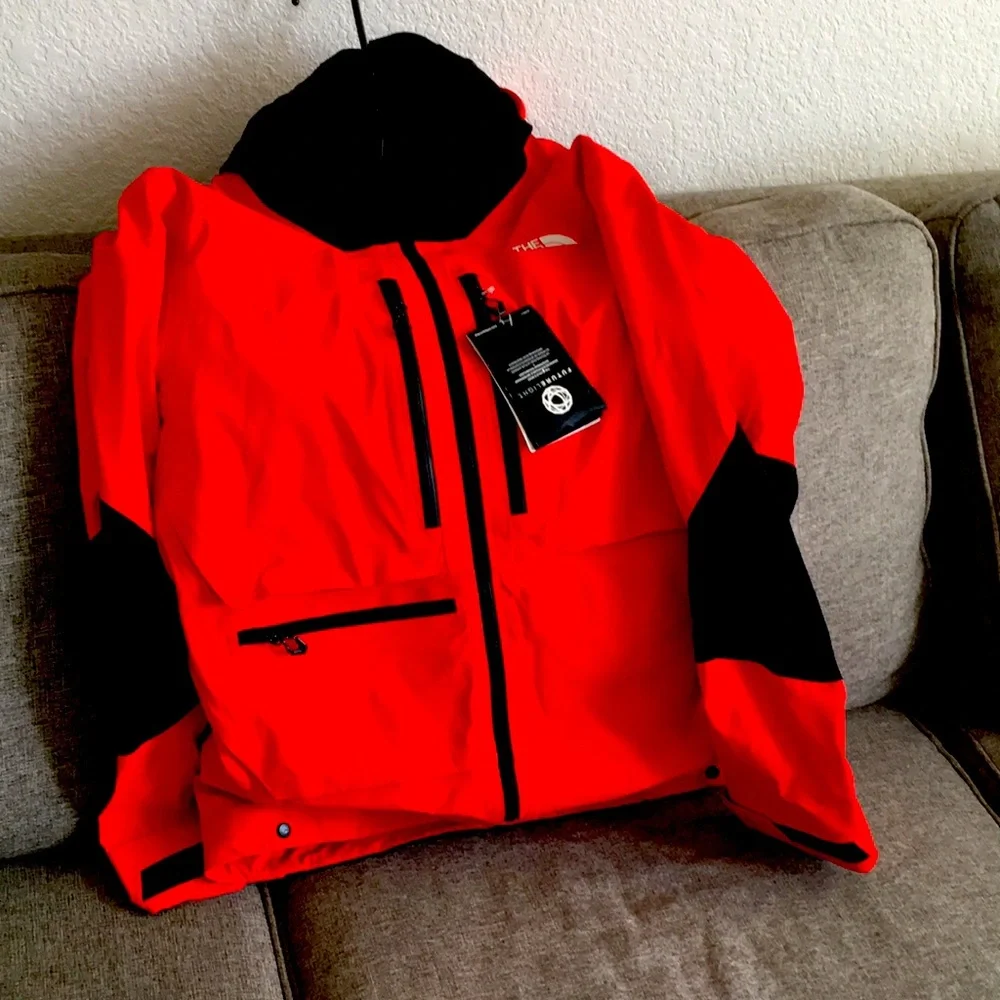 Red medium summit series L5 jacket - Picture 1 of 6